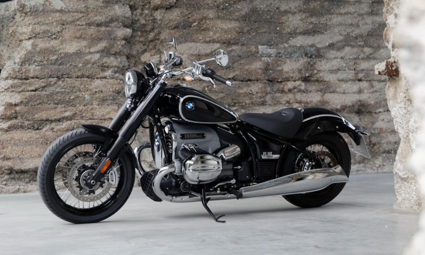 Mô tô BMW R18 Classic phong cách hoài cổ tuyệt đối cho touring