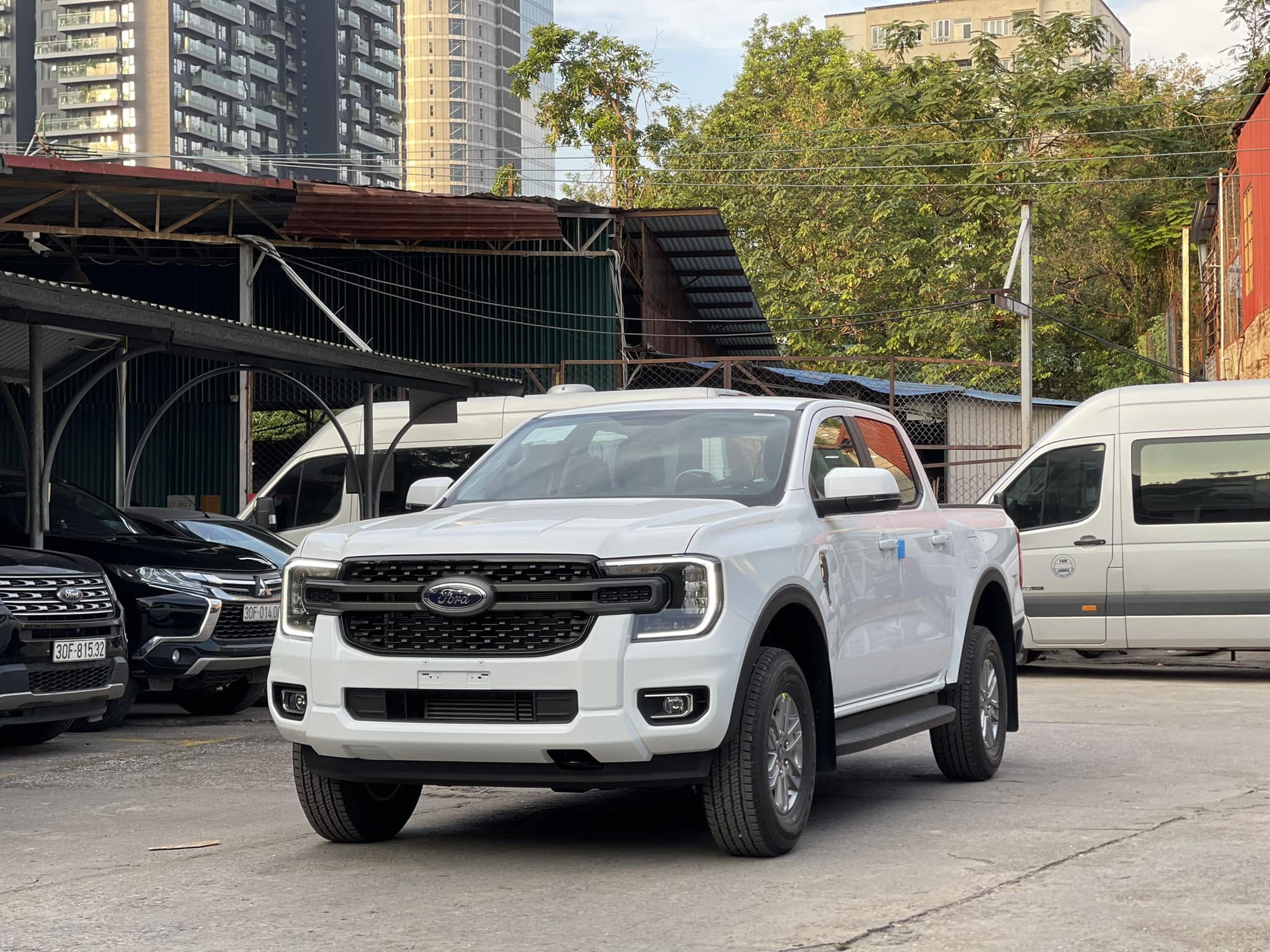 Ford Ranger bán tải dẫn đầu