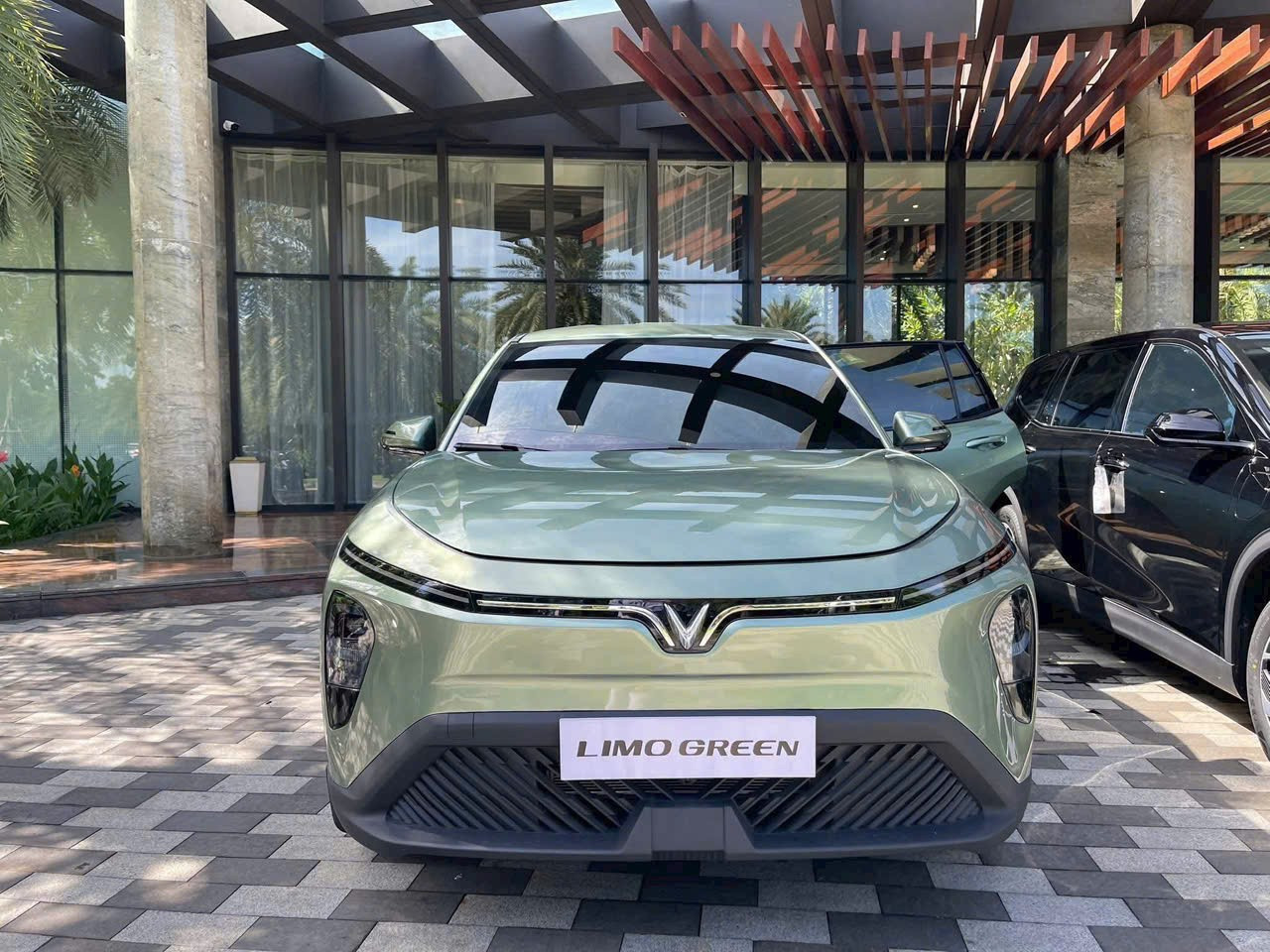VinFast Limo Green - xe MPV điện 7 chỗ