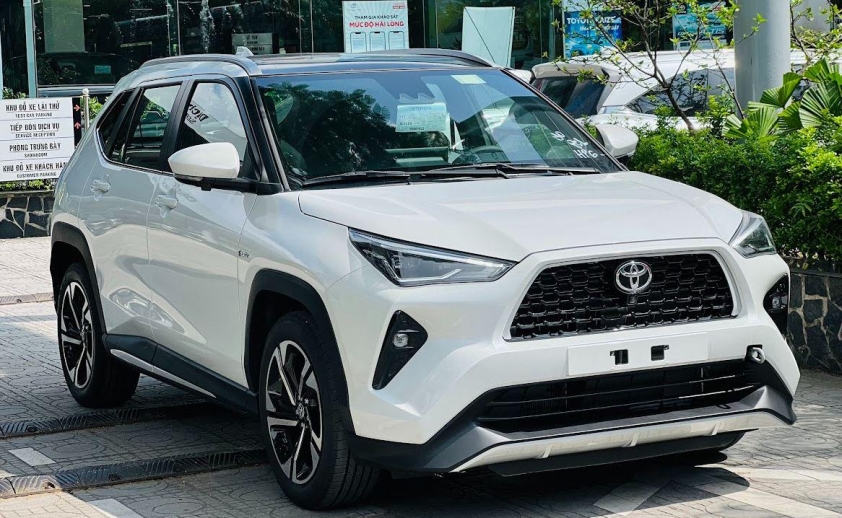 Toyota Yaris Cross giảm giá lợi thế trang bị