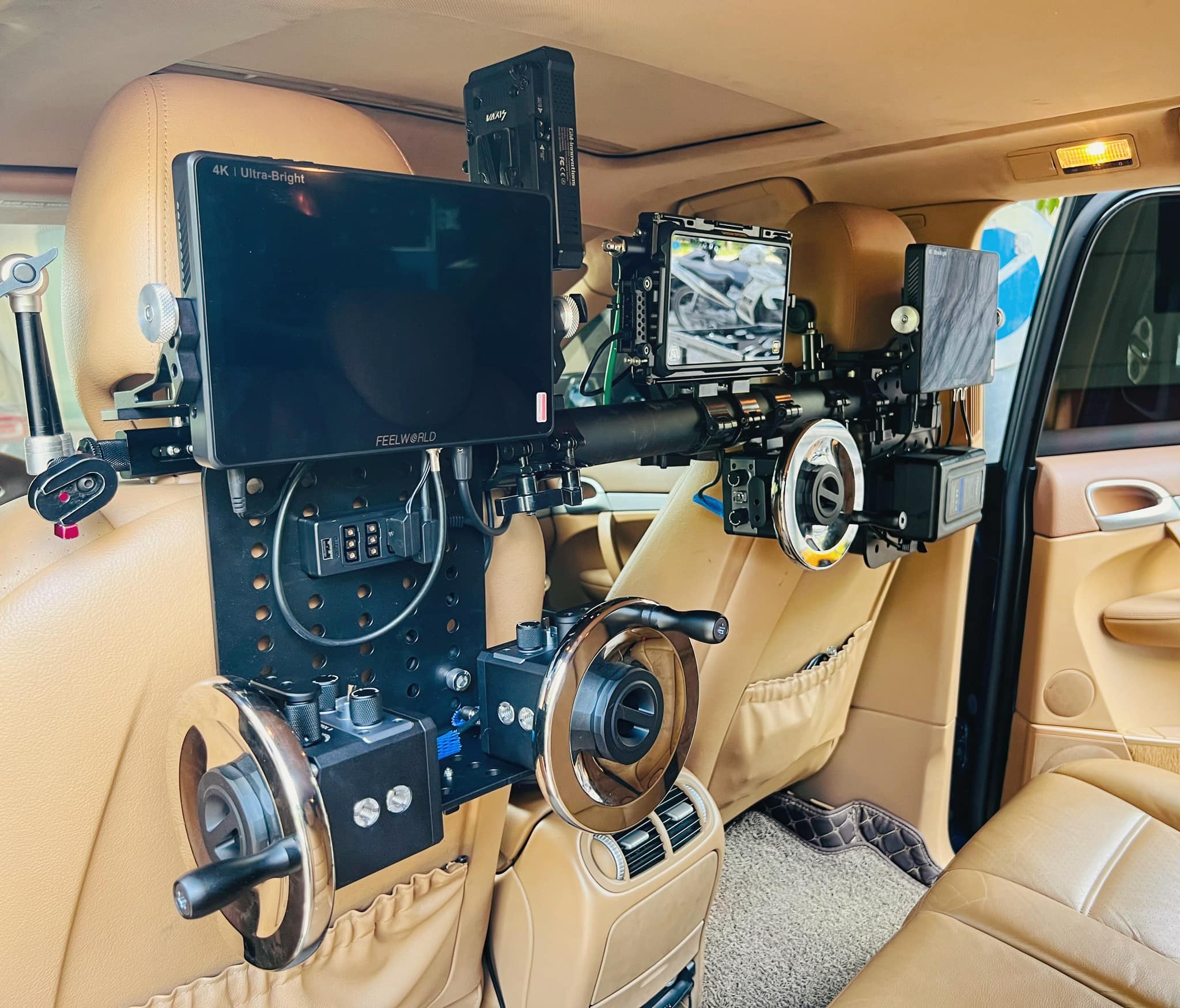 Hệ thống điều khiển camera trên Porsche Cayenne