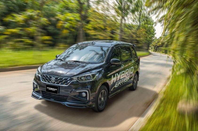 Suzuki Hybrid Ertiga màu xanh dương