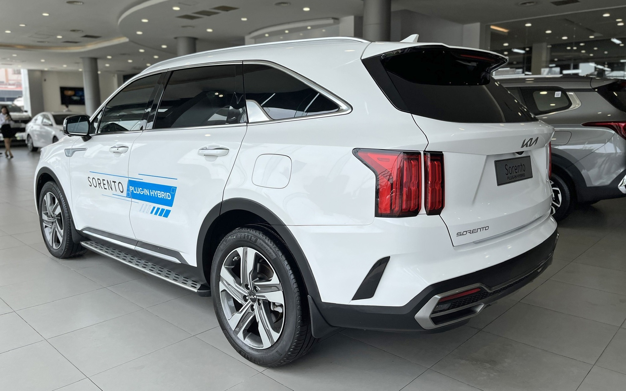 Tiện nghi trên Kia Sorento Hybrid