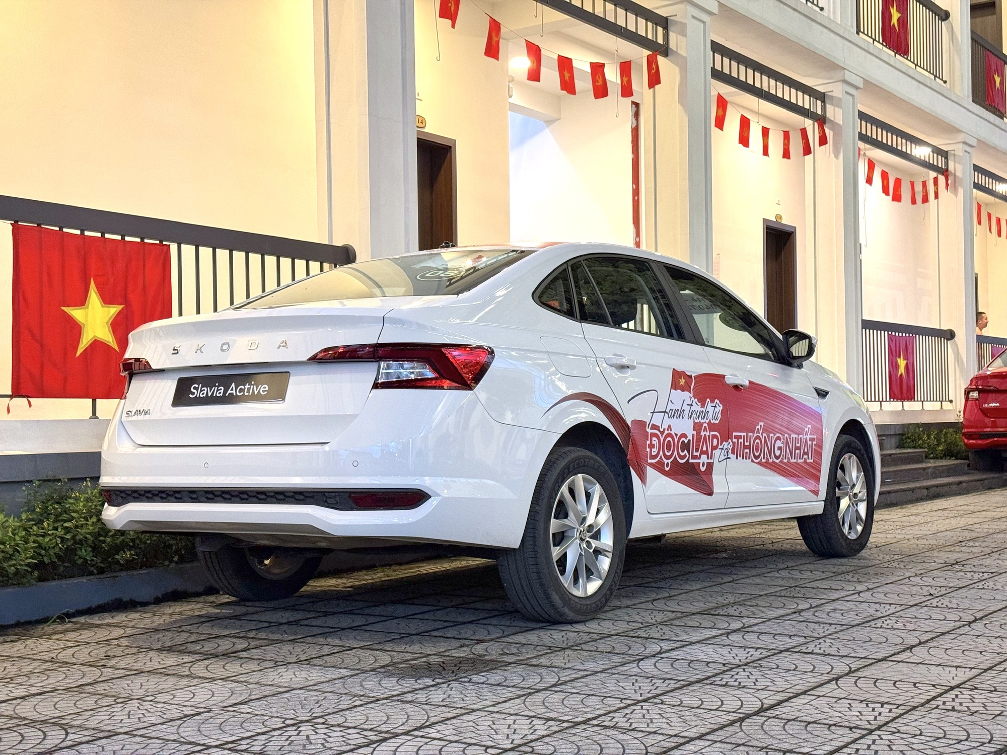 Cận cảnh thiết kế đèn trước Đèn trước của Skoda Slavia