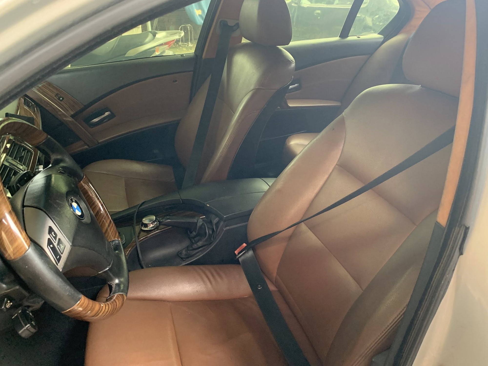 Tay cầm cần số điện tử trên BMW đời cũ
