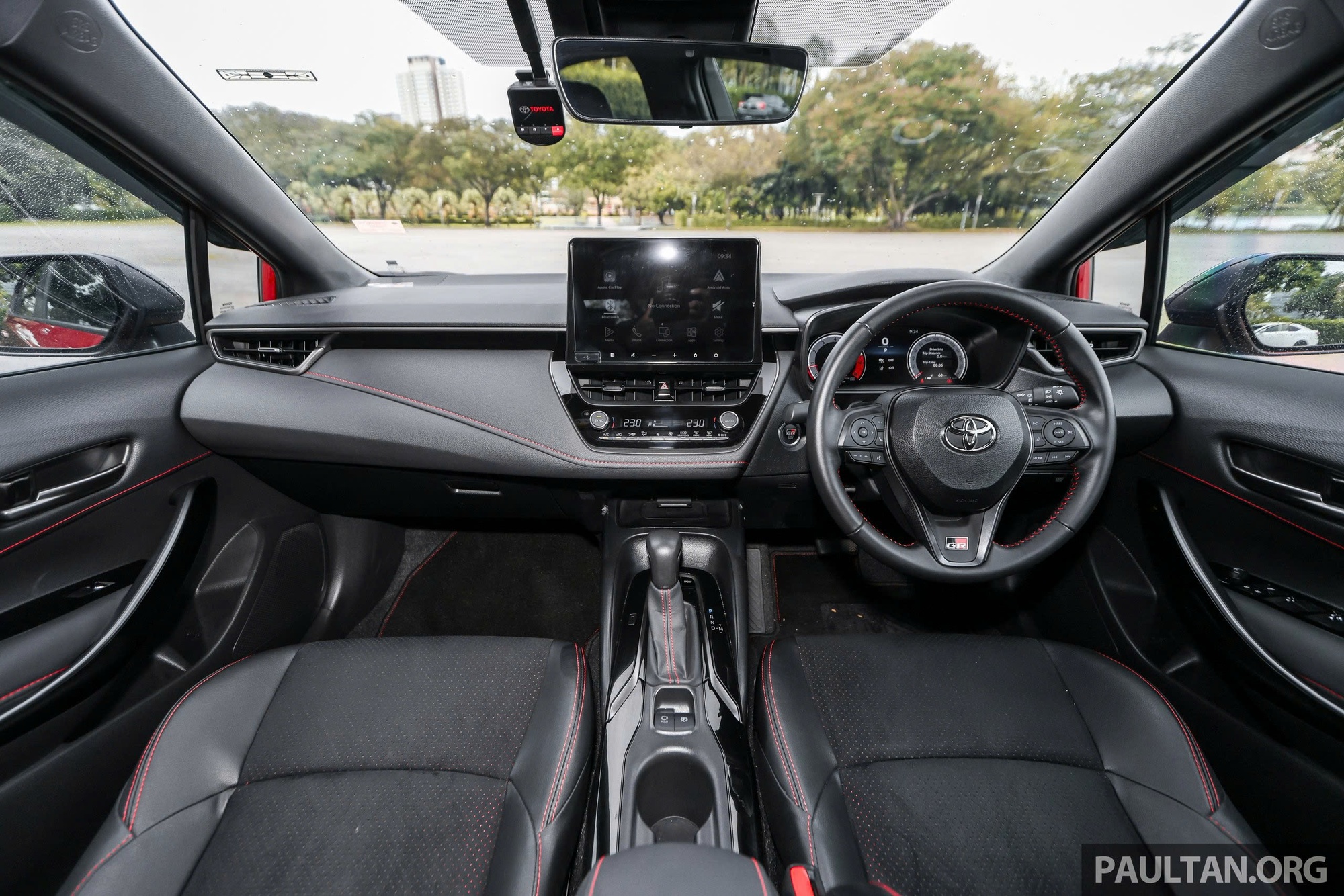 Nội thất thể thao Corolla Altis GR Sport