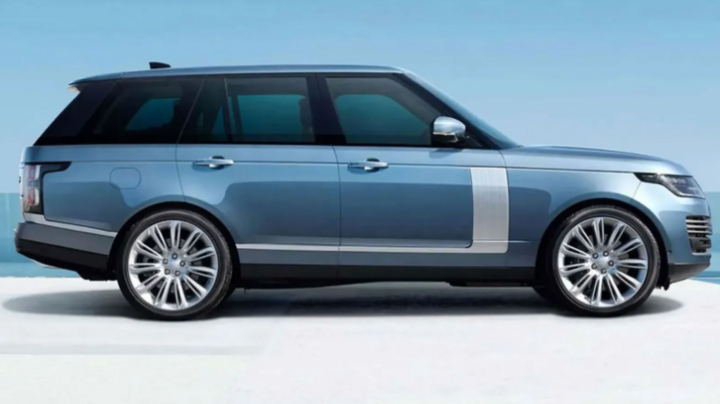 Range Rover Vogue trong gara của Messi