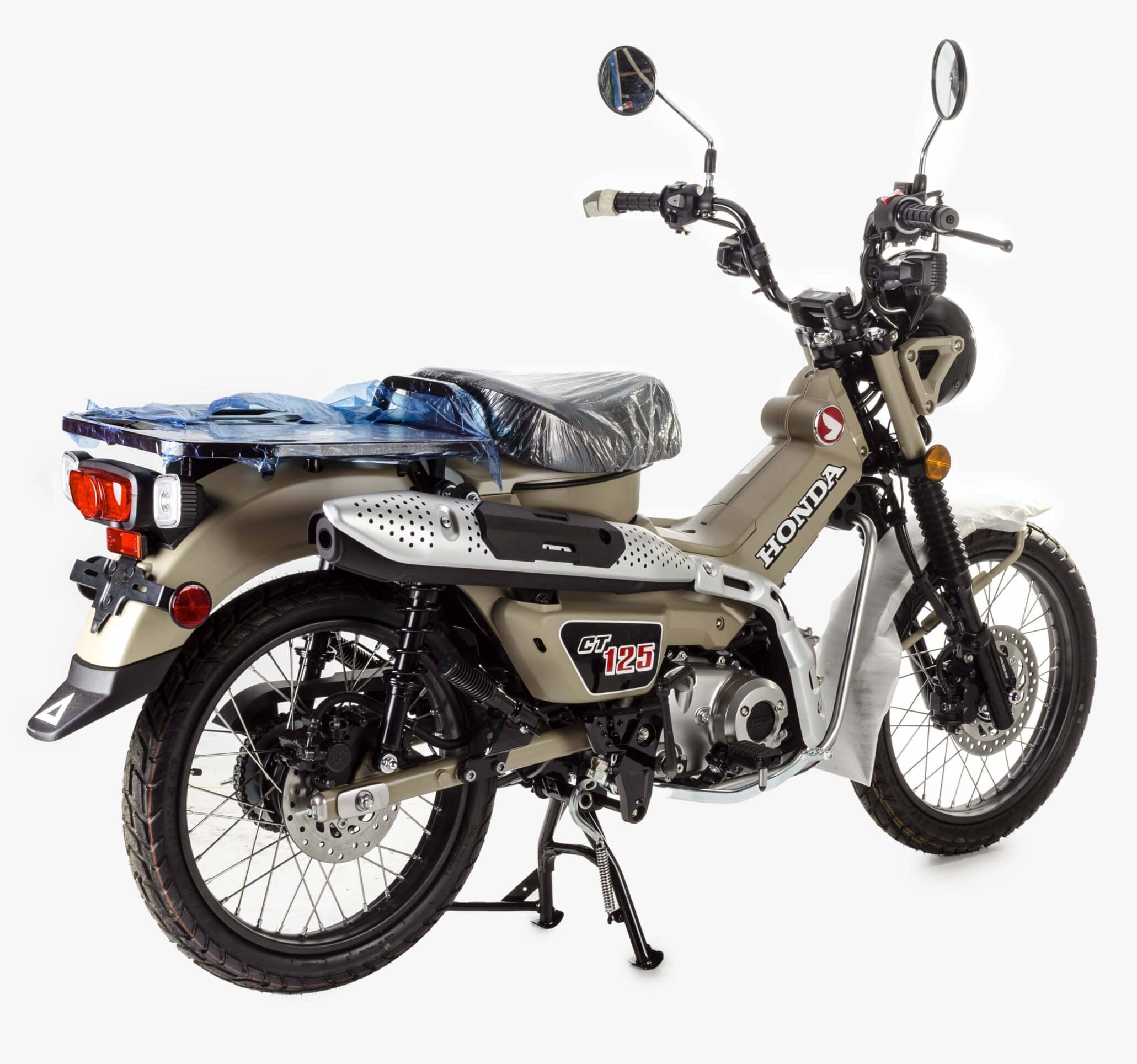 Ống xả đặt cao kiểu Scrambler Ống xả cao giúp chống ngập nước