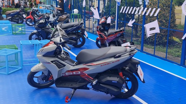 Bảng giá xe máy Honda Air Blade mới nhất tháng 10/2025
