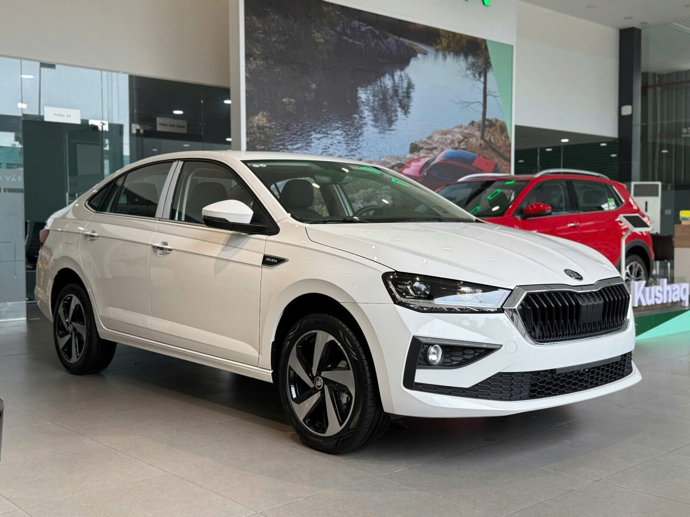 Skoda Slavia đang có giá bán dễ tiếp cận hàng đầu phân khúc sedan cỡ B