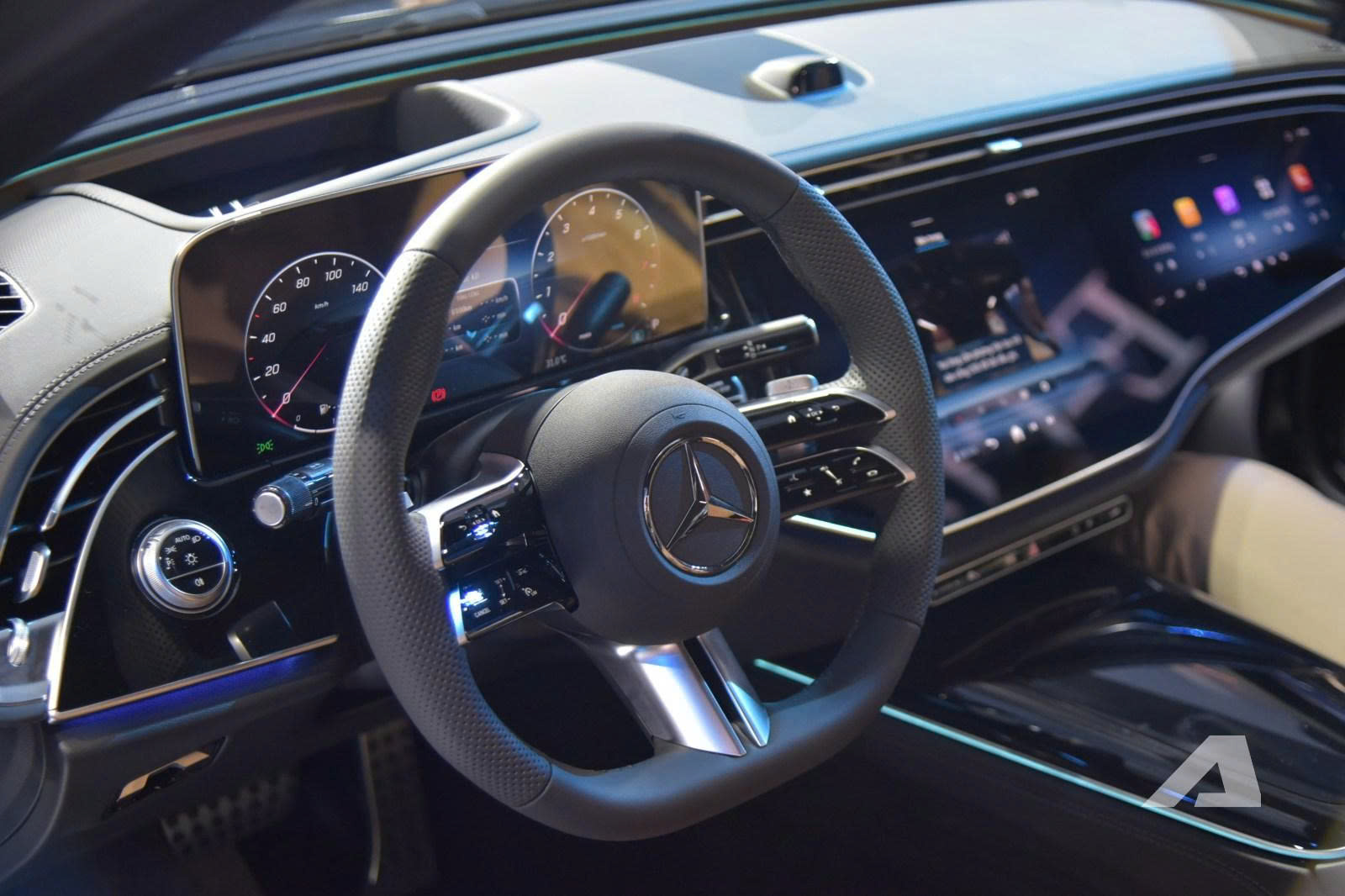 Công nghệ trên Mercedes-Benz E-Class 2025
