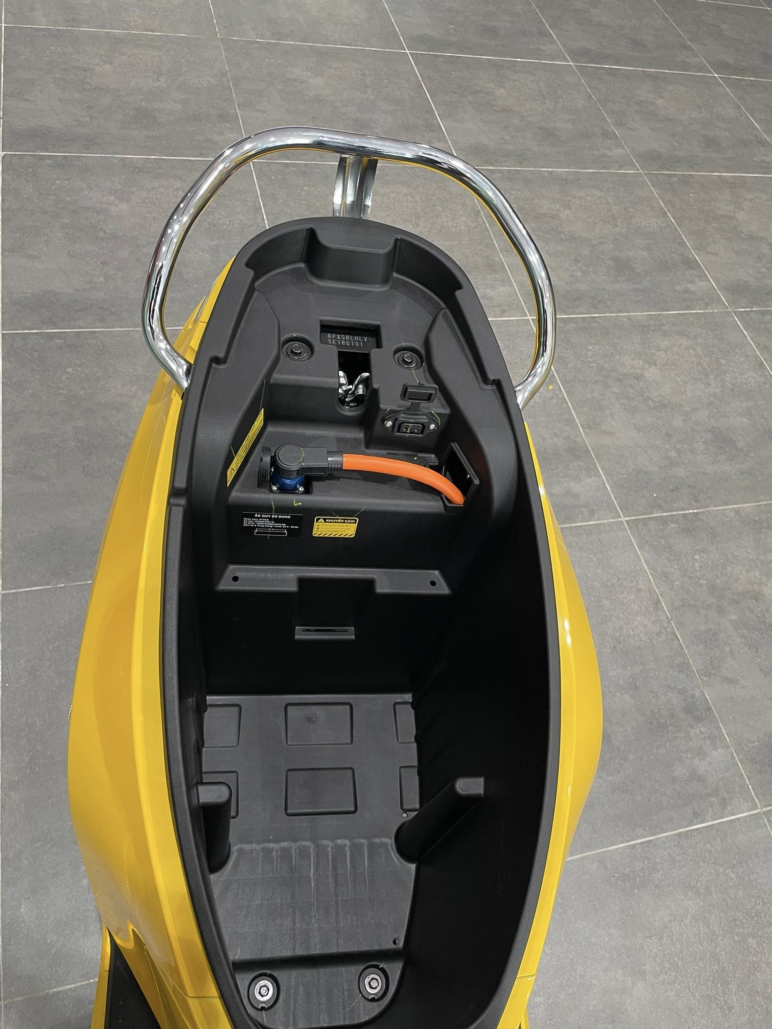 Cốp chứa đồ lớn của VinFast Evo Grand