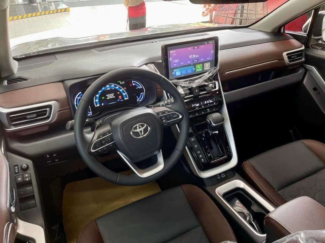 Nội thất Toyota Innova Cross