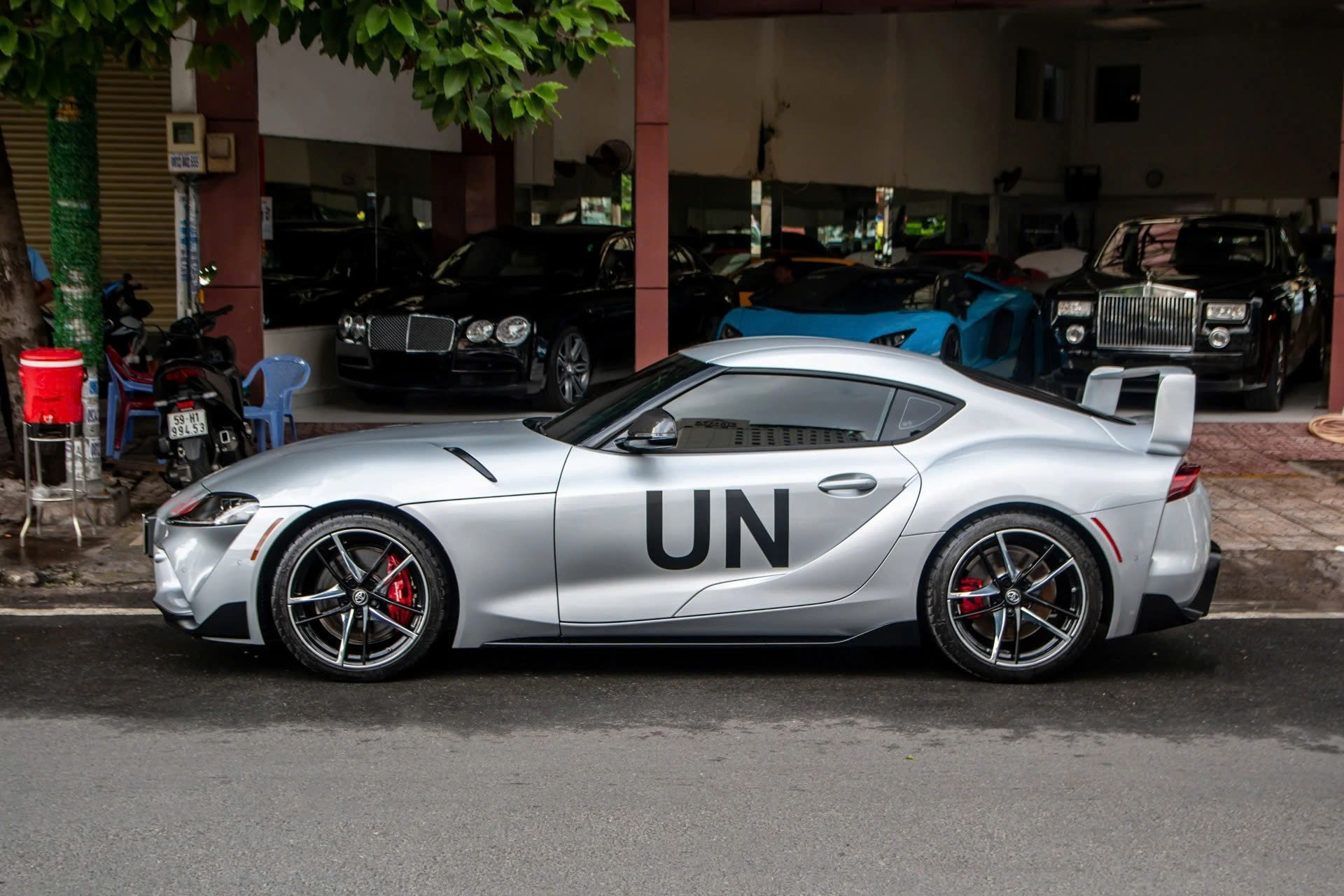 Toyota Supra – Hình ảnh tại Việt Nam 2 Toyota Supra hàng hiếm tại Việt Nam - ảnh 2