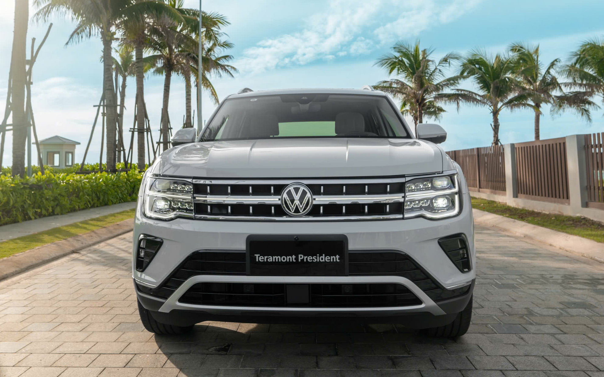 VW Teramont bản ‘Chủ tịch’ giá mới 2,488 tỷ đồng tại Việt Nam Teramont President tăng giá do tỷ giá nhân dân tệ