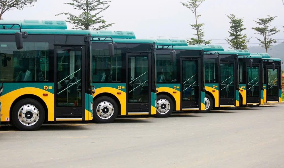 Xe buýt điện vận hành tại TP.HCM