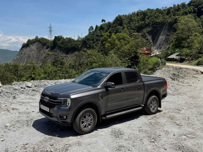 Ford Ranger đứng đầu phân khúc bán tải