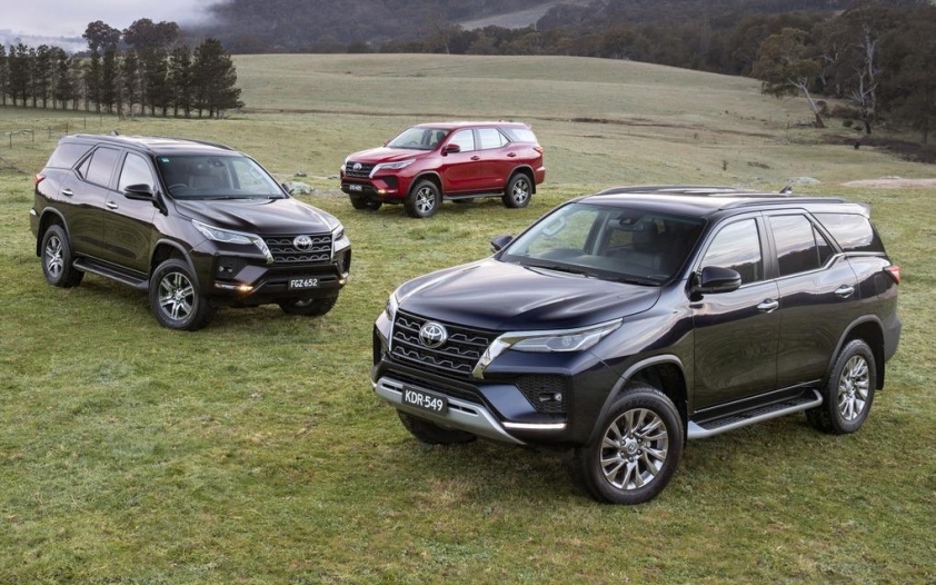 toyota-fortunerjpg-1762940483477 Toyota Fortuner trên đường phố