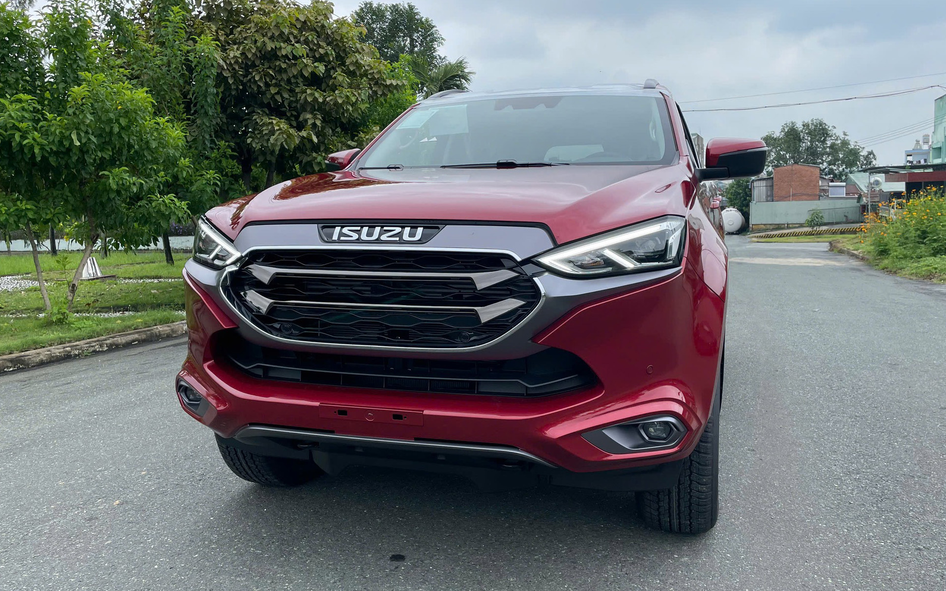 Động cơ Isuzu mu-X là điểm yếu trong phân khúc Động cơ yếu của Isuzu mu-X