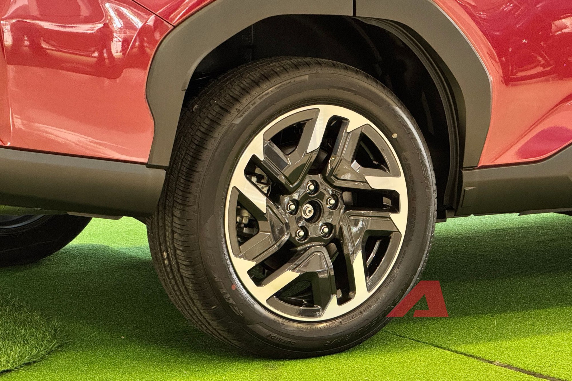 Trang bị thêm nóc thể thao và cửa sổ trời điện