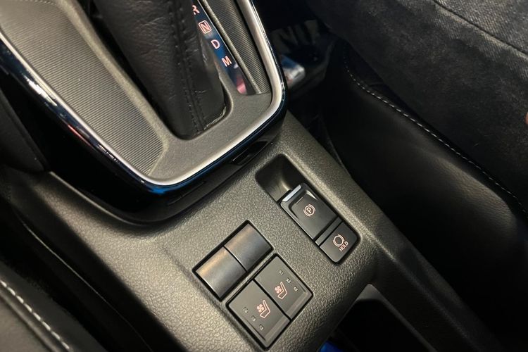 Phanh tay điện tử Suzuki Grand Vitara 2025 Phanh điện tử và Auto Hold tiện lợi