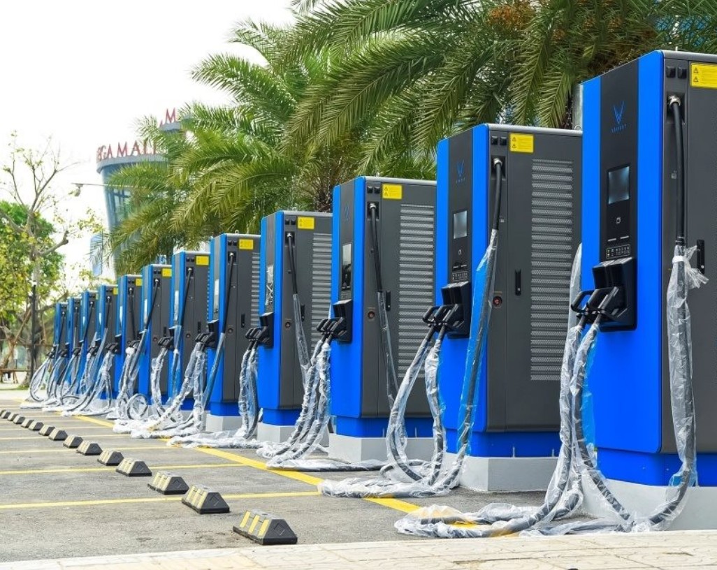 Hà Nội phủ mạng lưới trạm sạc Mạng lưới trạm sạc xe điện tại Hà Nội