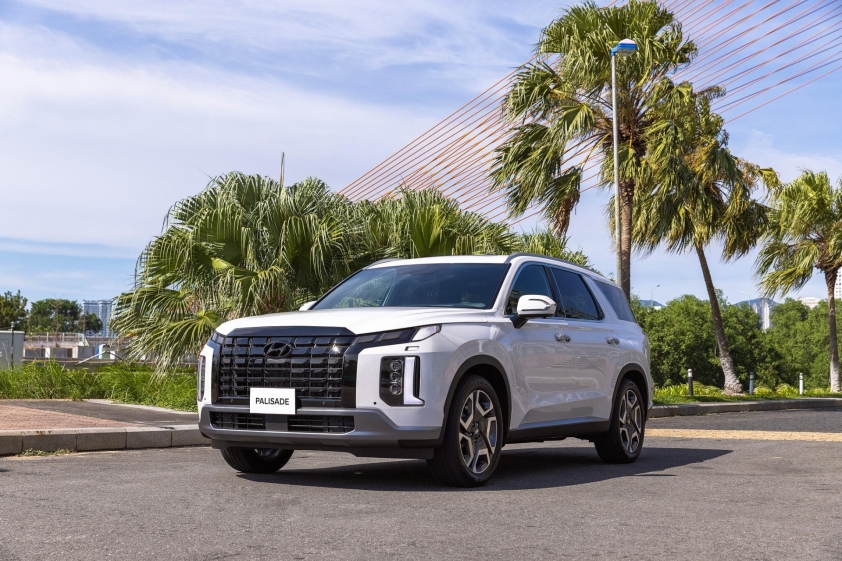 Hyundai Palisade giảm giá sâu tháng 12