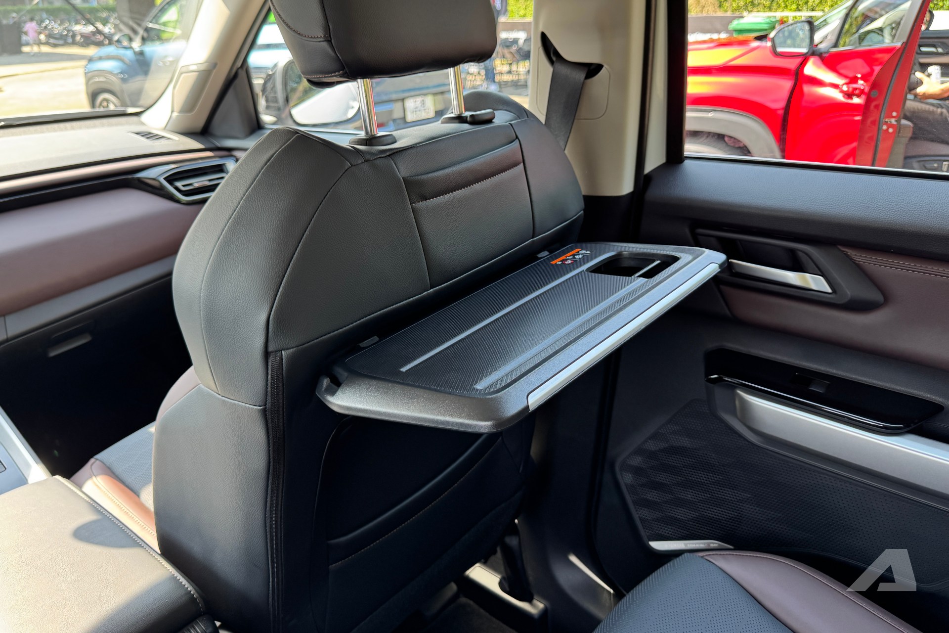 Hình ảnh MitsubishiDestinatortạiViệtNam