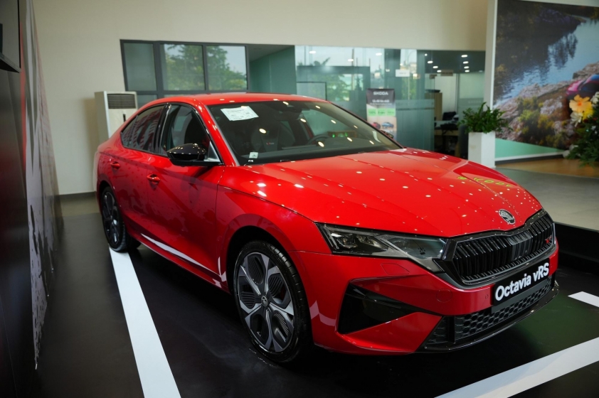 Skoda Octavia vRS ngoại thất