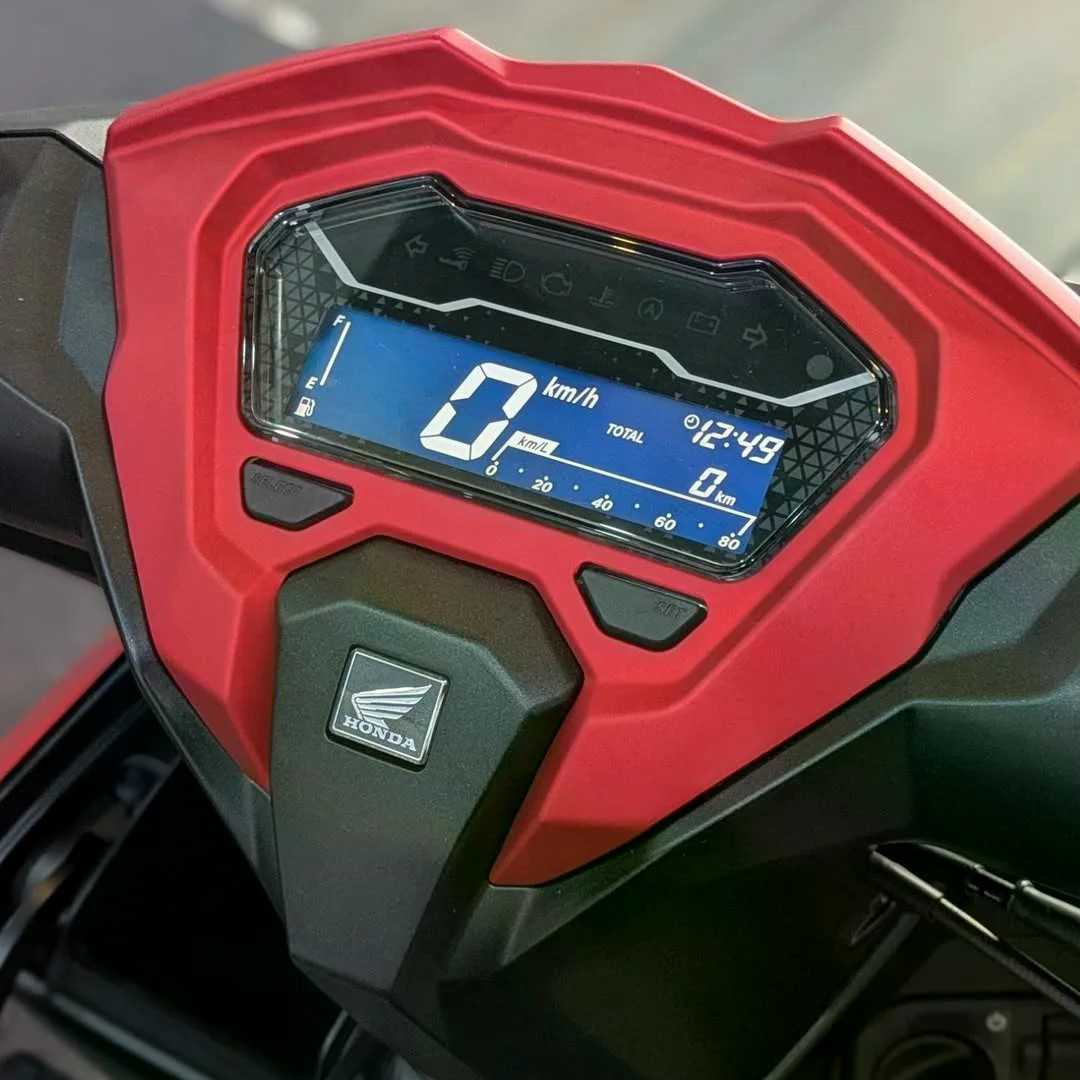 Đồng hồ LCD và các tiện ích đi kèm