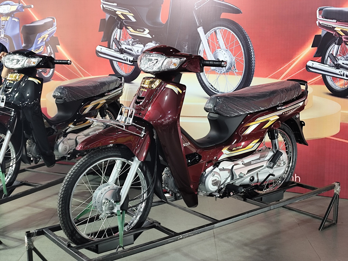Honda Dream NCX 2026 nhập khẩu