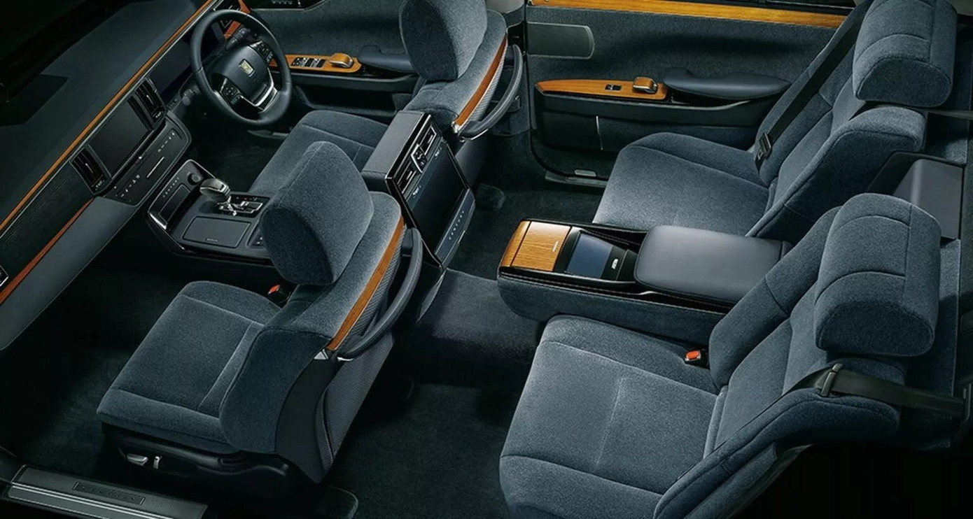 Động cơ V8 hybrid Toyota Century